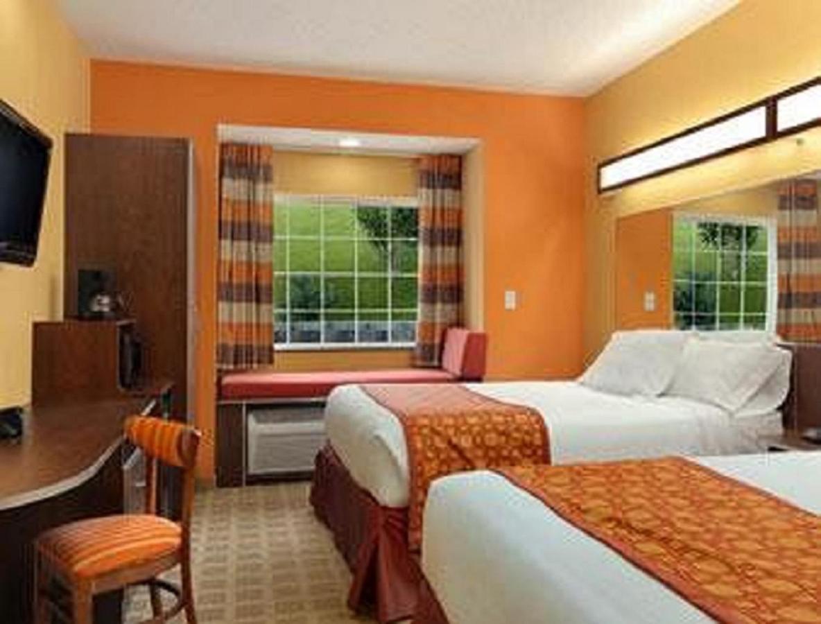 Microtel Inn & Suites By Wyndham Princeton Bagian luar foto