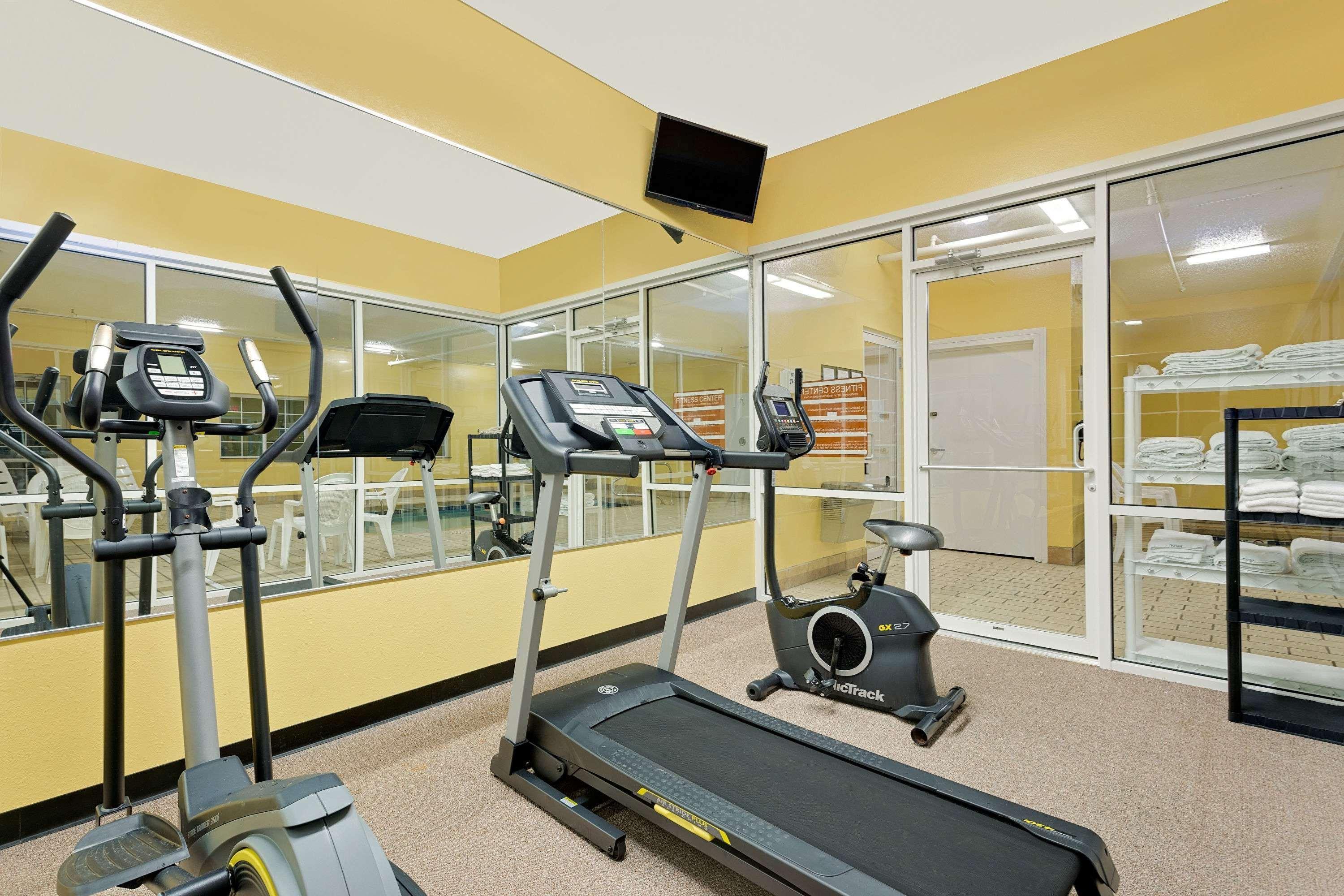 Microtel Inn & Suites By Wyndham Princeton Bagian luar foto