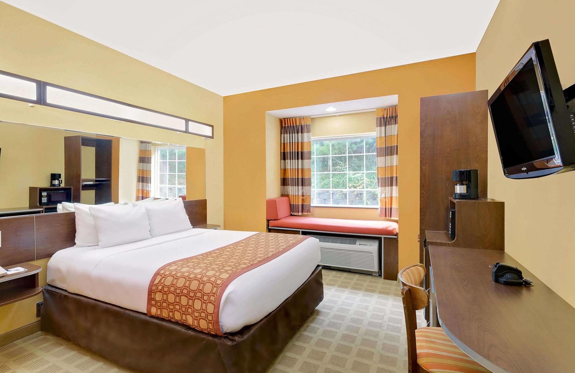 Microtel Inn & Suites By Wyndham Princeton Bagian luar foto