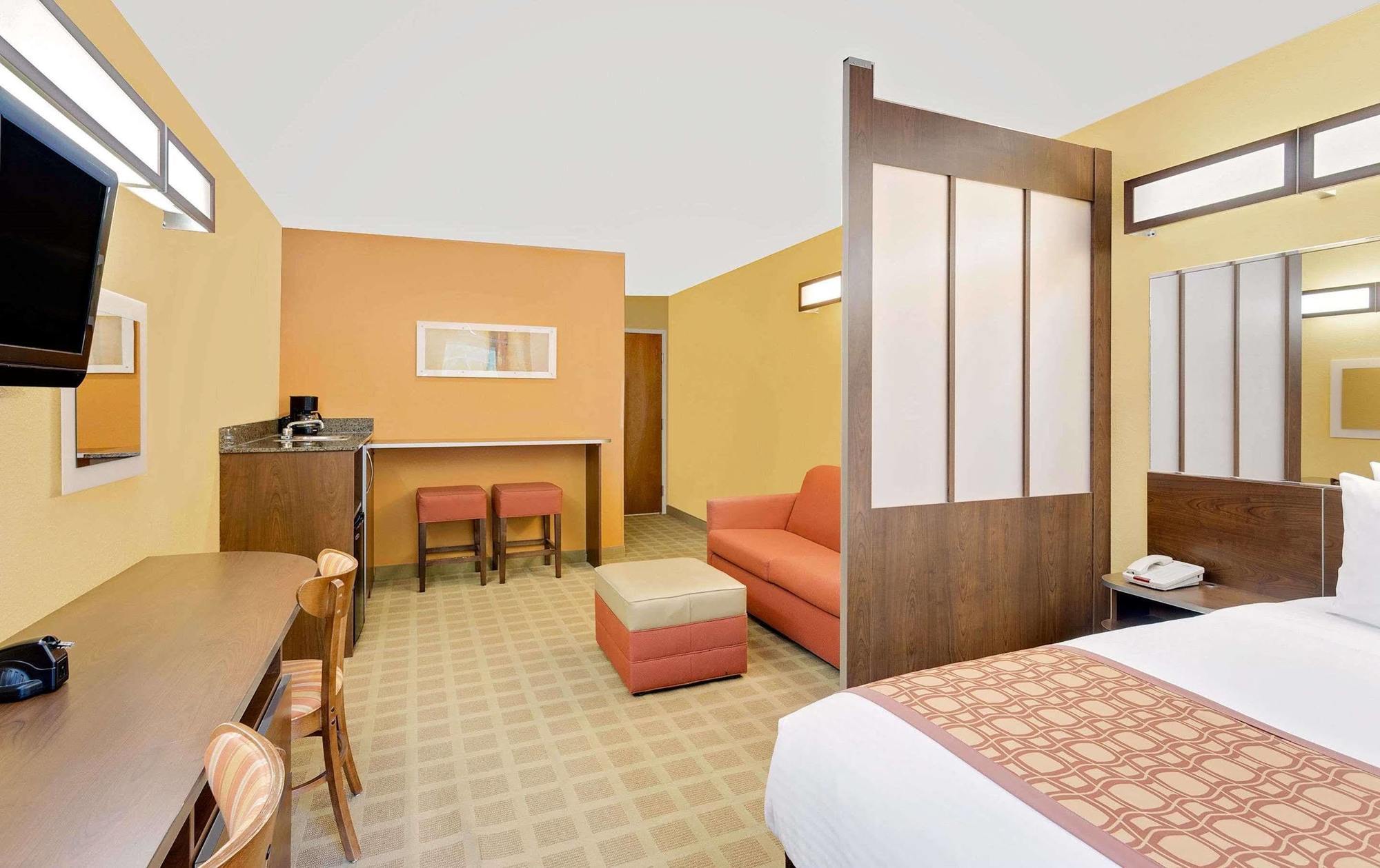 Microtel Inn & Suites By Wyndham Princeton Bagian luar foto